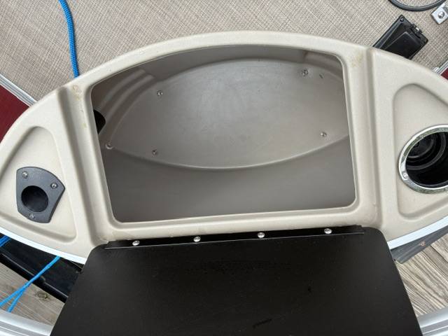 Tracker, Import USA — Foto 6 z 12