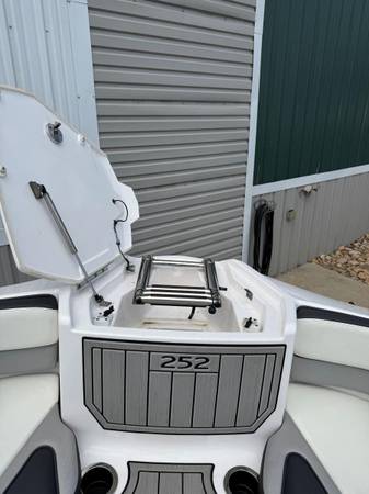 2021 Yamaha, Import USA — Foto 3 z 12