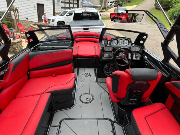 2019 Axis, Import USA — Foto 6 z 11