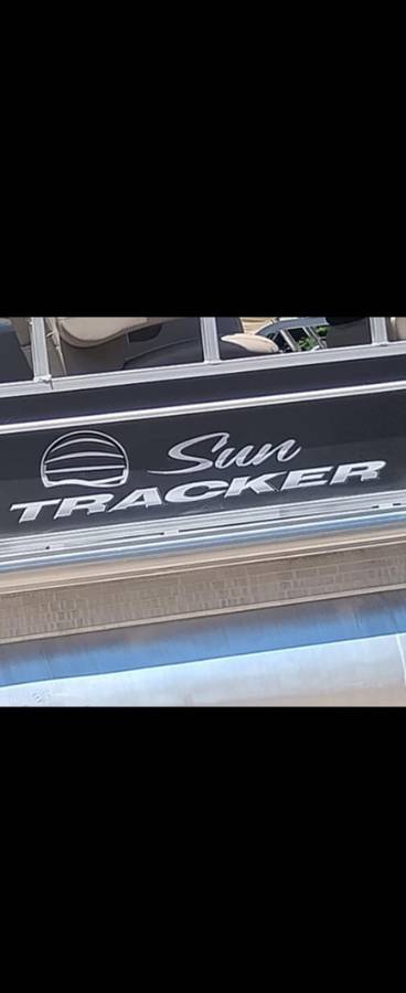 2017 Tracker, Import USA — Foto 6 z 12