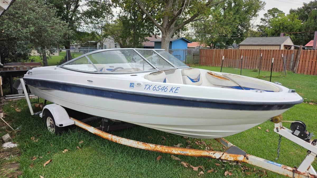 2005 Bayliner, Import USA — Foto 1