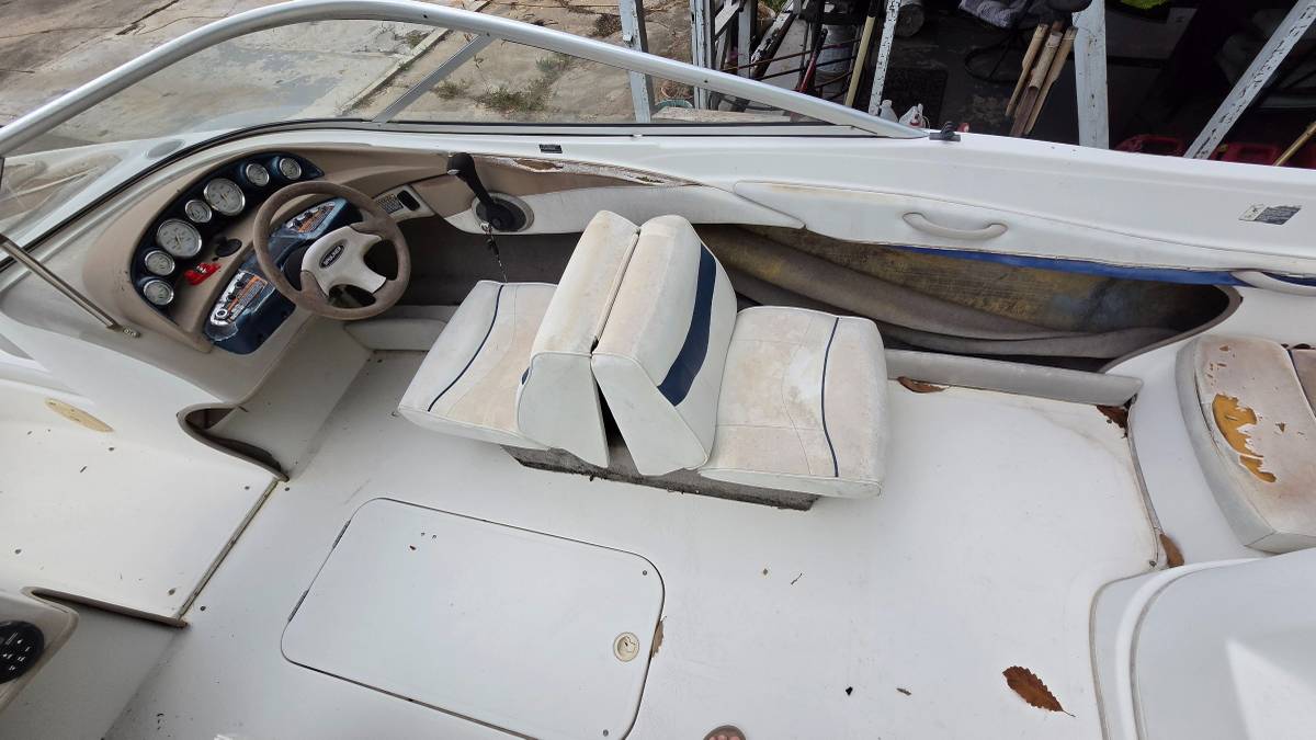 2005 Bayliner, Import USA — Foto 8 z 11