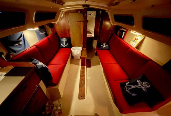 1983 Catalina, Import USA — Foto 2 z 11