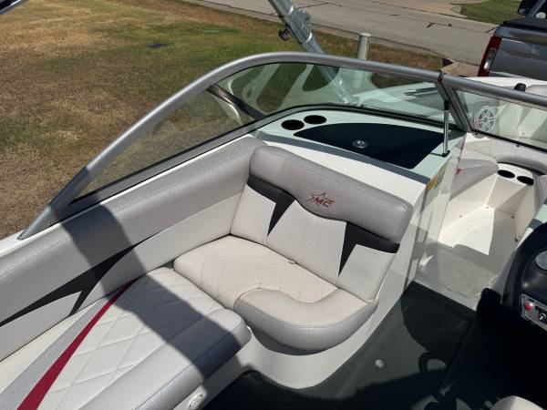 2009 MasterCraft, Import USA — Foto 9 z 12