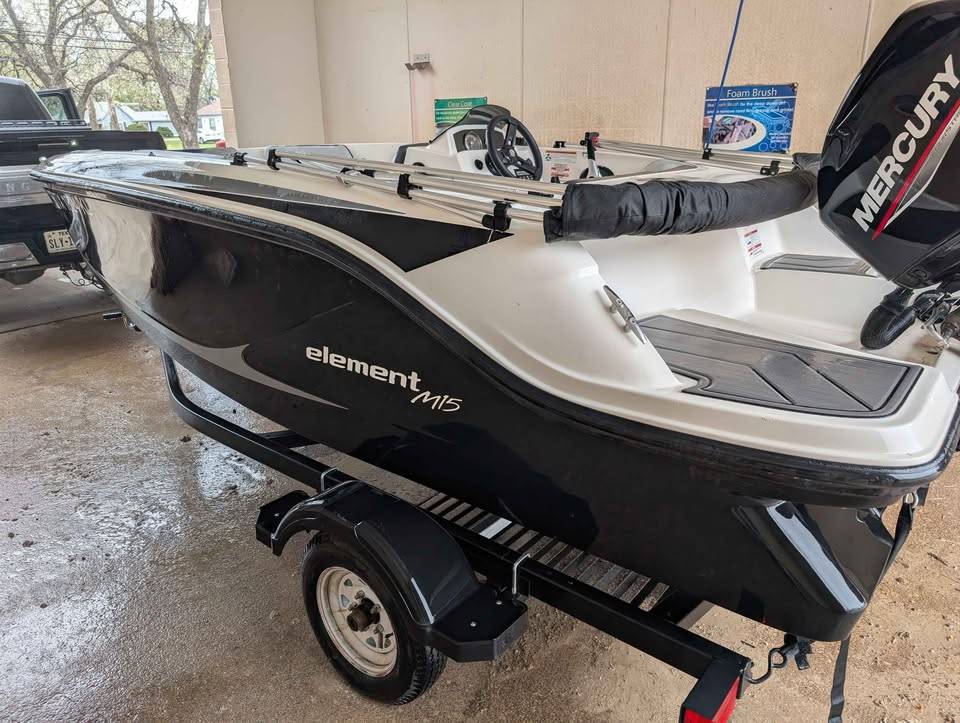 2021 Bayliner, Import USA — Foto 8 z 9