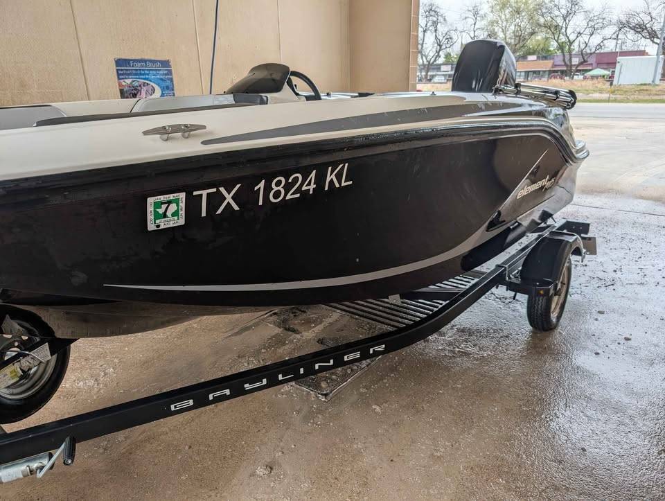 2021 Bayliner, Import USA — Foto 9 z 9