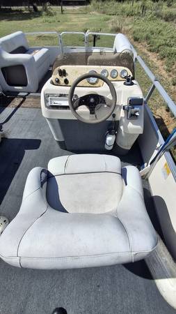 Tracker, Import USA — Foto 9 z 12