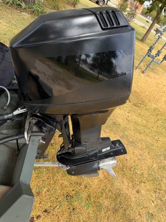 Tracker, Import USA — Foto 9 z 12