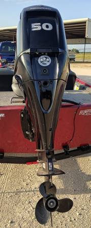 2020 Tracker, Import USA — Foto 4 z 4