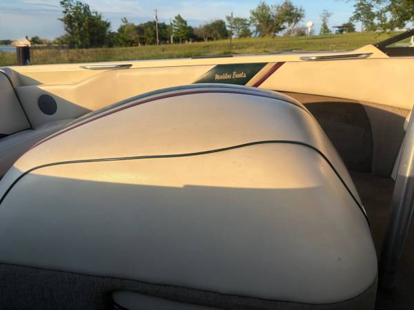 Malibu, Import USA — Foto 10 z 12