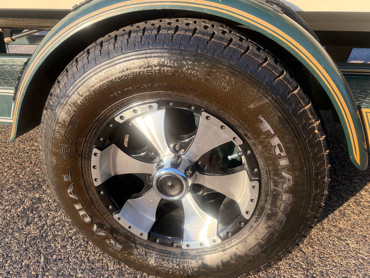 Malibu, Import USA — Foto 11 z 12