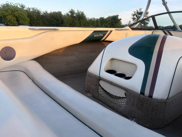Malibu, Import USA — Foto 2 z 12