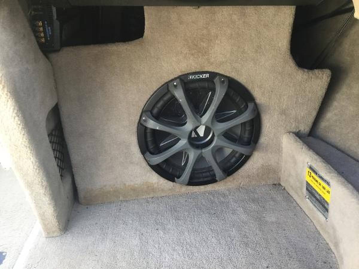 2002 Malibu, Import USA — Foto 7 z 7