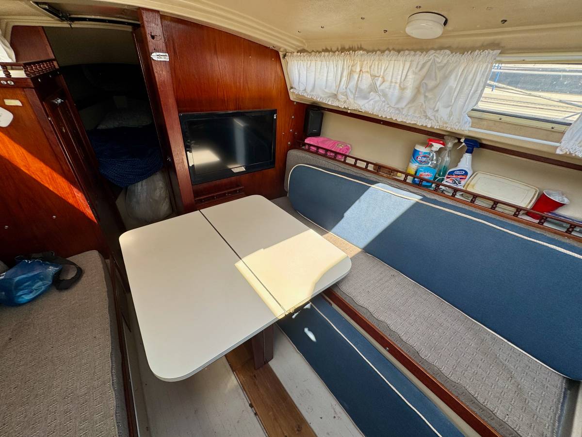 Catalina, Import USA — Foto 8 z 12