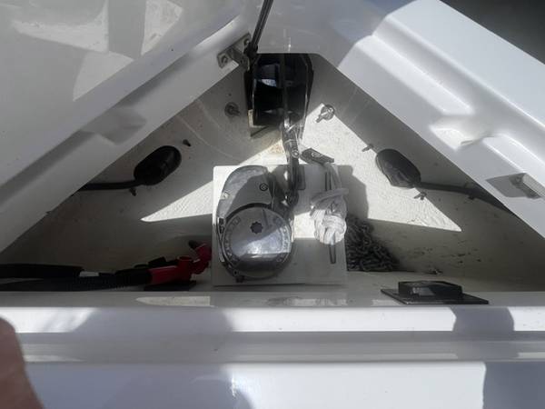2022 Cobalt, Import USA — Foto 10 z 12