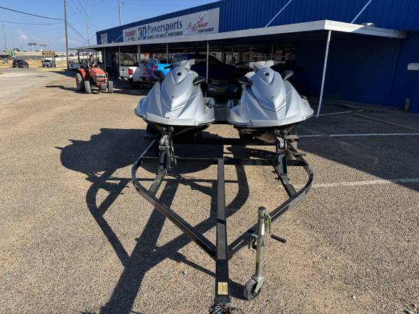 2012 Yamaha, Import USA — Foto 2 z 12