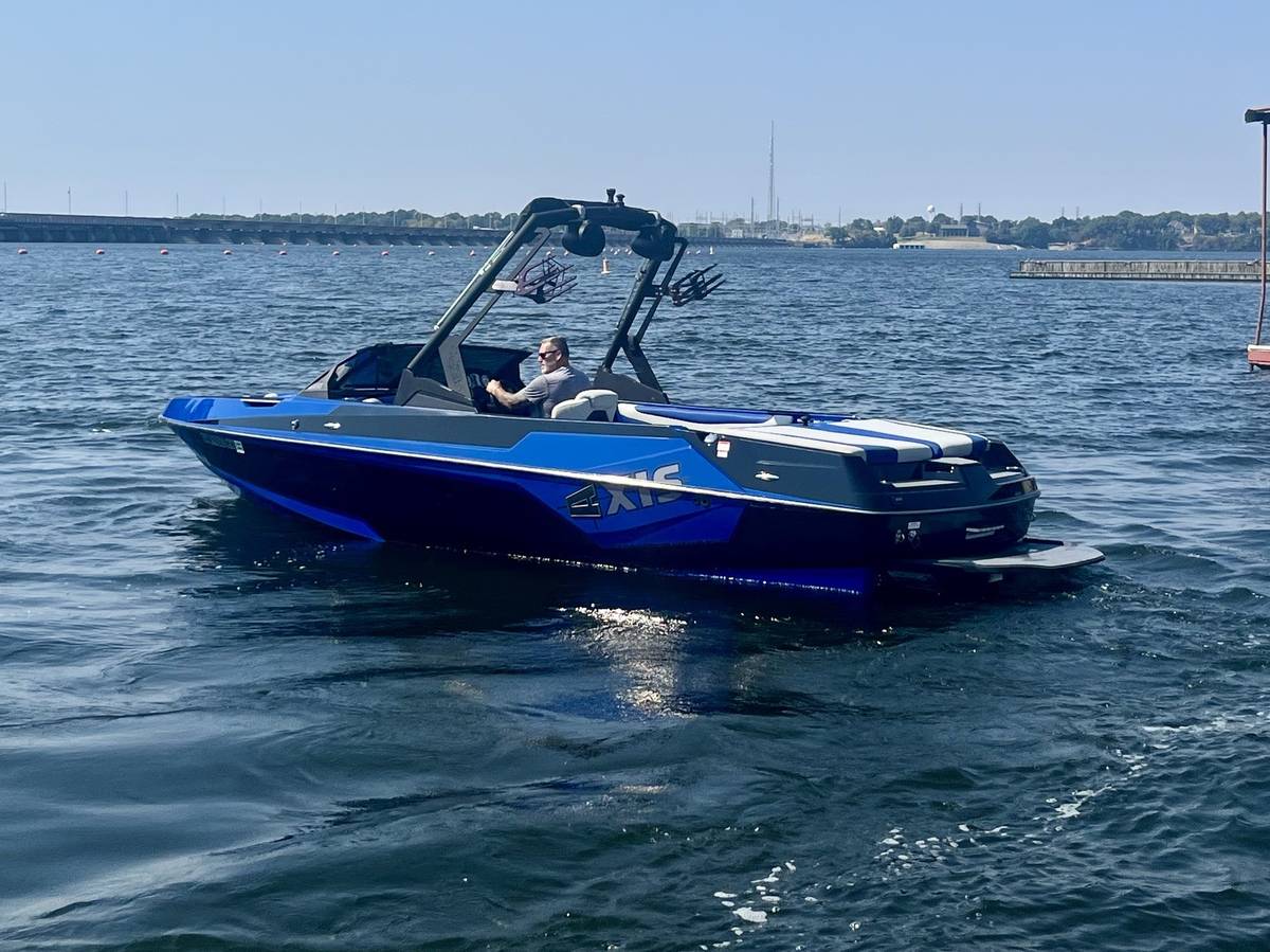 2021 Axis, Import USA — Foto 9 z 12