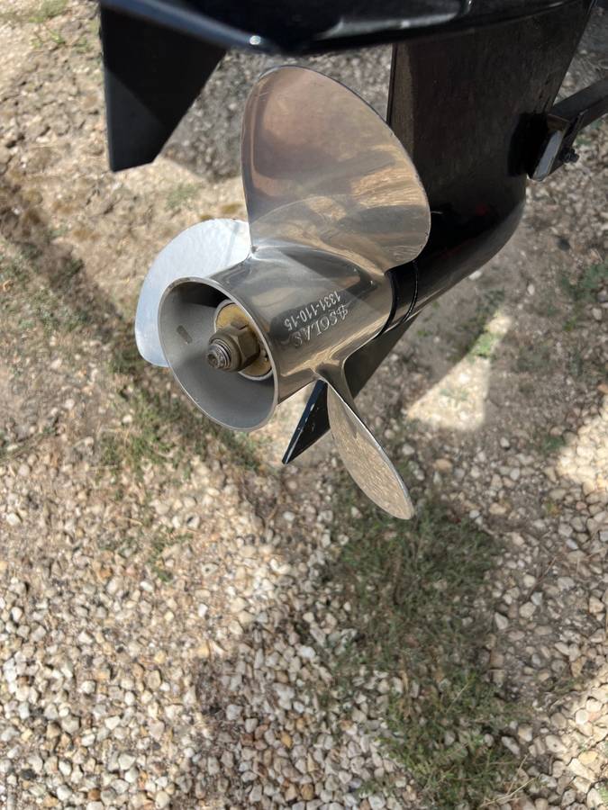 2022 Crestliner, Import USA — Foto 12 z 12
