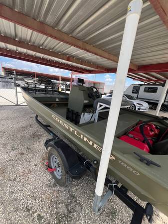 2022 Crestliner, Import USA — Foto 3 z 12