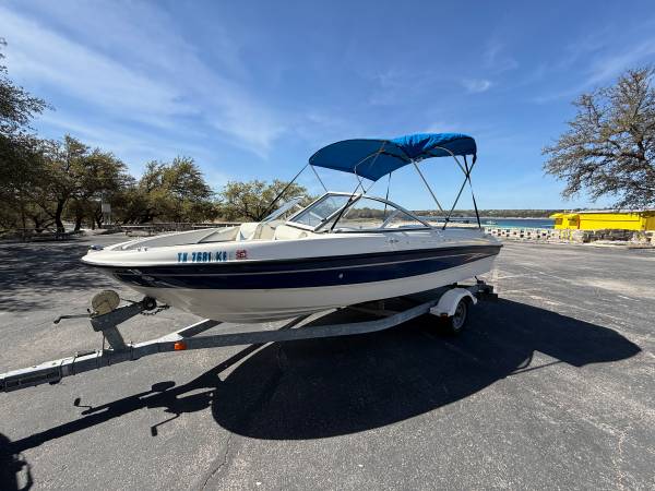 2005 Bayliner, Import USA — Foto 1