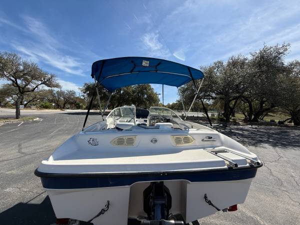 2005 Bayliner, Import USA — Foto 3 z 12