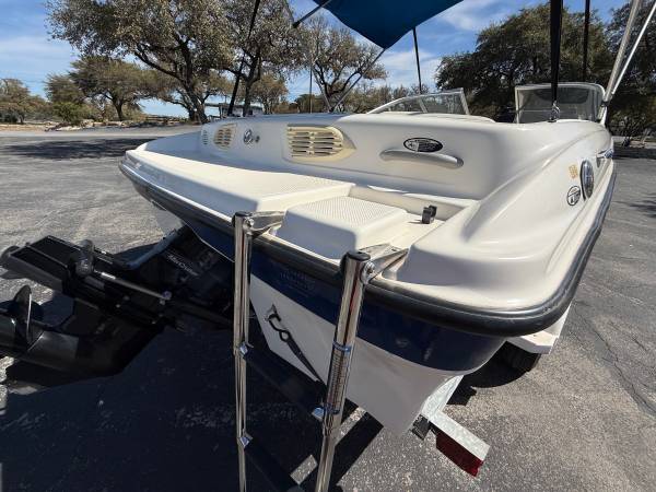 2005 Bayliner, Import USA — Foto 4 z 12