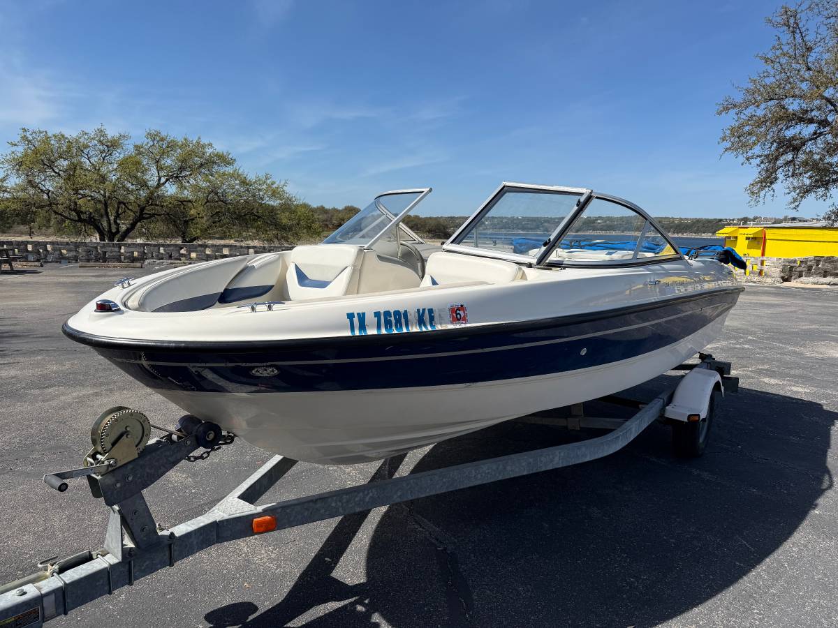 2005 Bayliner, Import USA — Foto 5 z 12