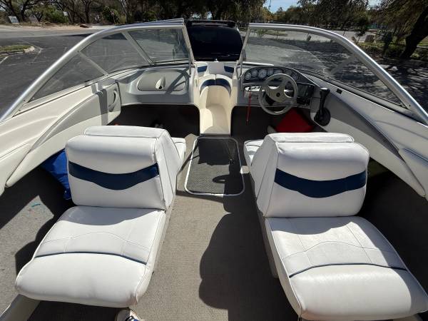 2005 Bayliner, Import USA — Foto 8 z 12