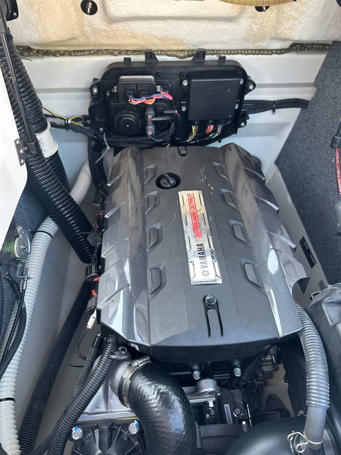 2015 Yamaha, Import USA — Foto 8 z 12