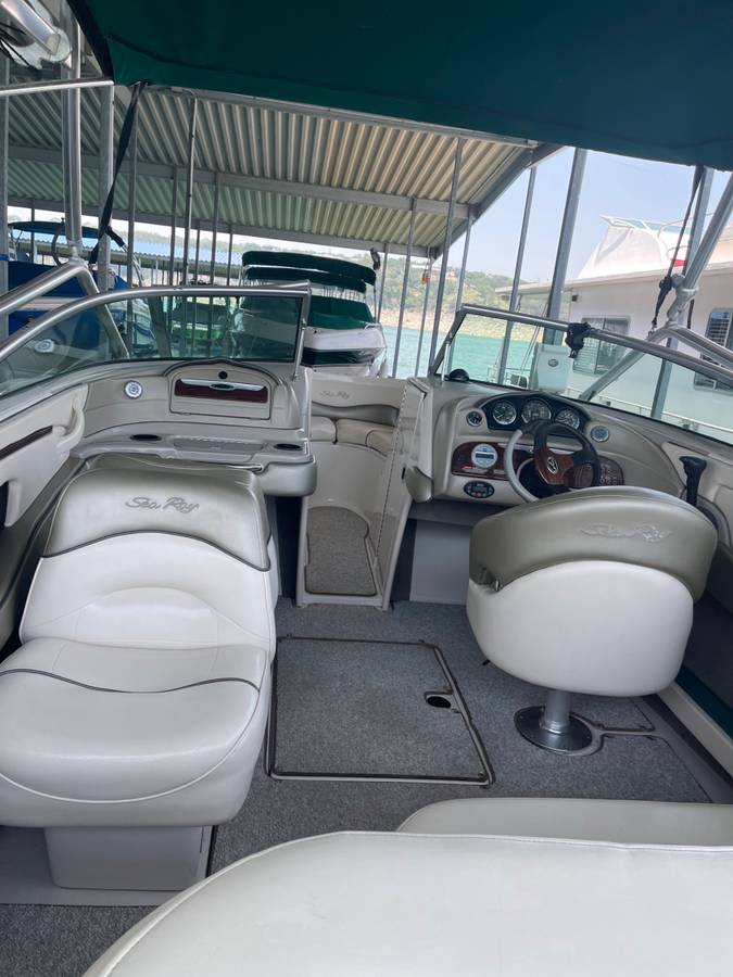 2004 Sea Ray, Import USA — Foto 11 z 12