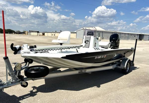 2022 Crestliner, Import USA — Foto 2 z 12