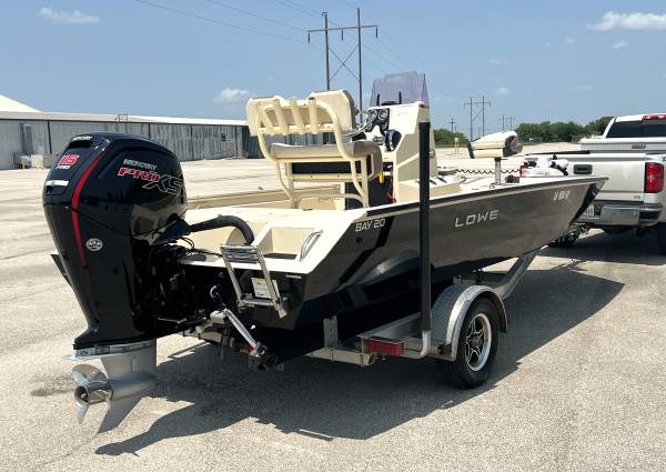 2022 Lowe, Import USA — Foto 5 z 12
