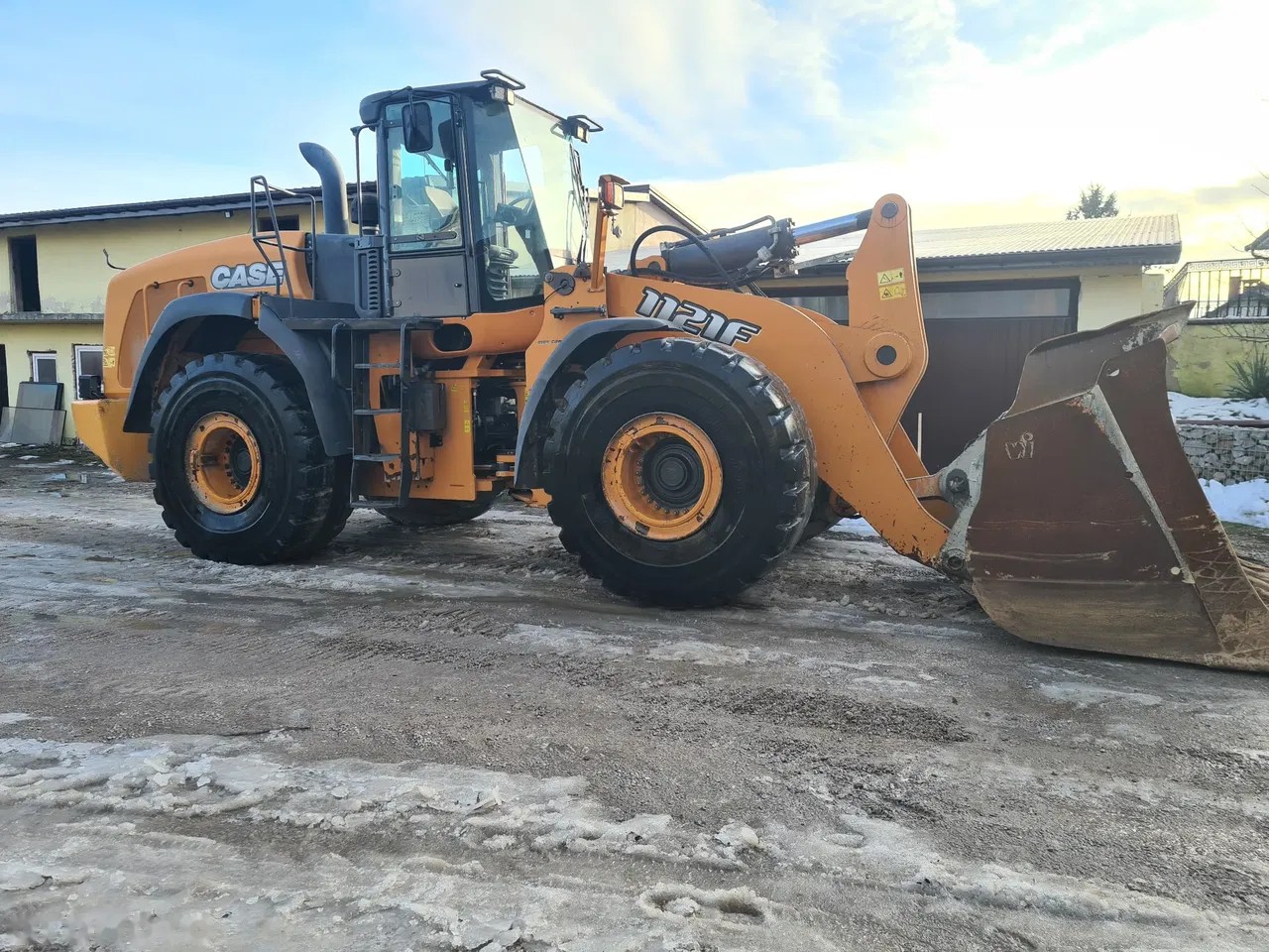 2016 Case 1121F, 10.900 mth, Import Auf Lager in der EU — Foto 4 z 23