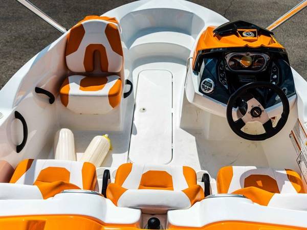 2012 Sea-Doo, Import USA — Foto 6 z 11