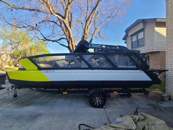 2025 Sea-Doo, Import USA — Foto 1