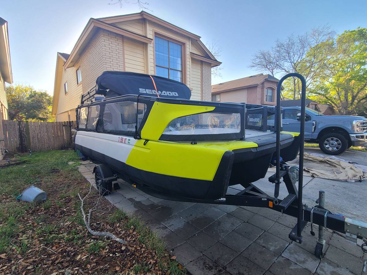 2025 Sea-Doo, Import USA — Foto 4 z 6