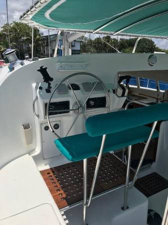 2000, Import USA — Foto 4 z 6