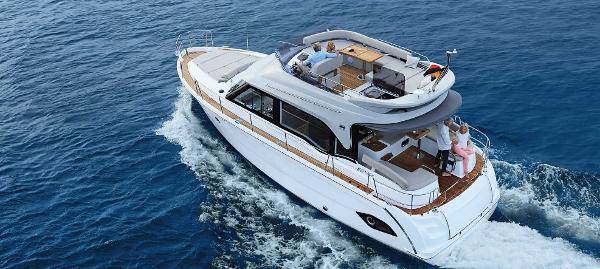 40' Modern Flybridge Trawler (2017), Import USA — Foto 4 z 4