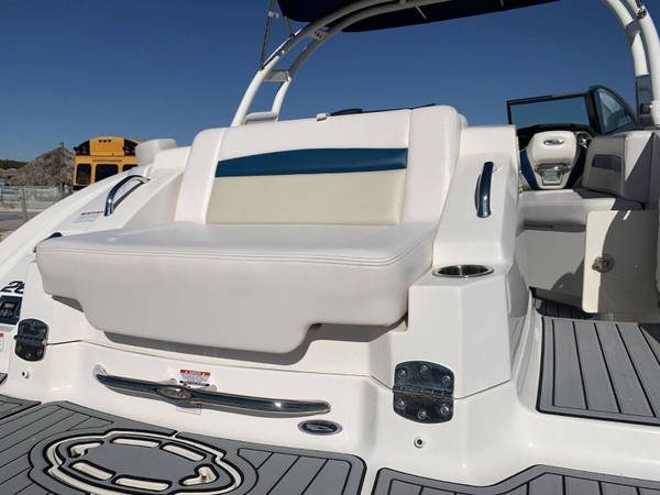 2016 Chaparral, Import USA — Foto 4 z 7