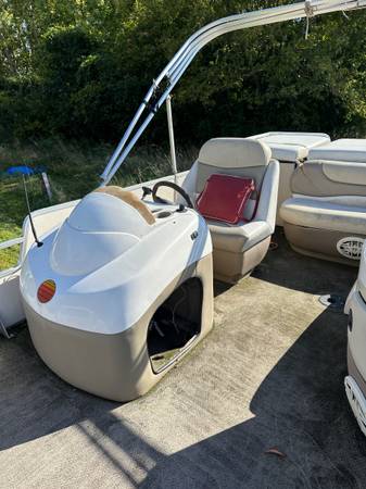 2000 Sun Tracker, Import USA — Foto 8 z 12