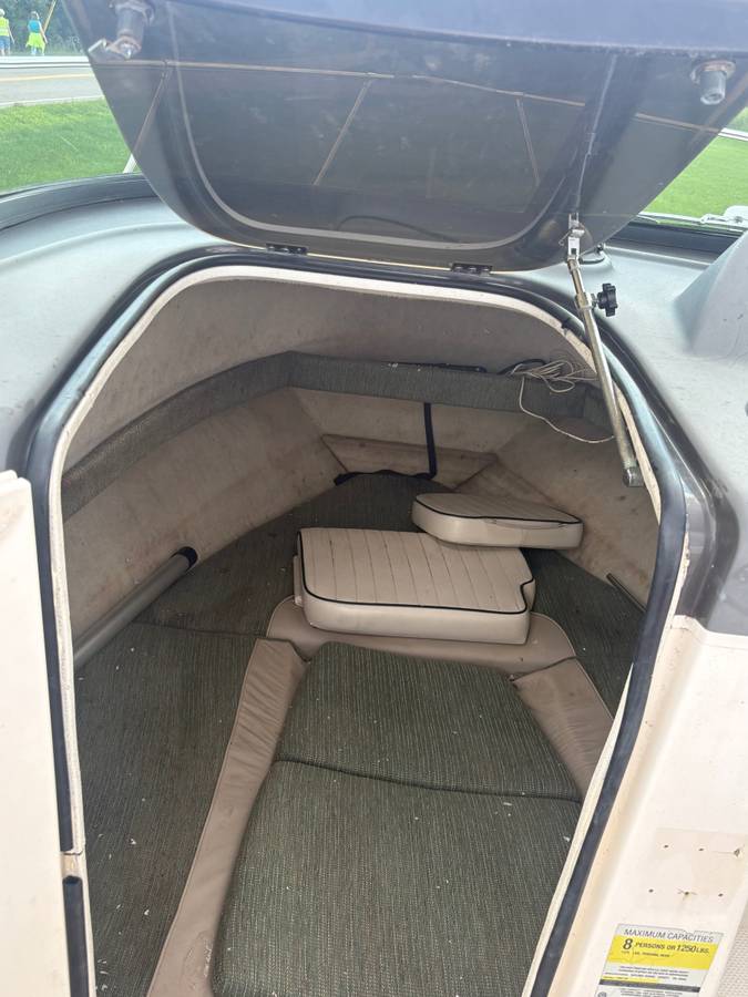 2000 Bayliner, Import USA — Foto 4 z 5