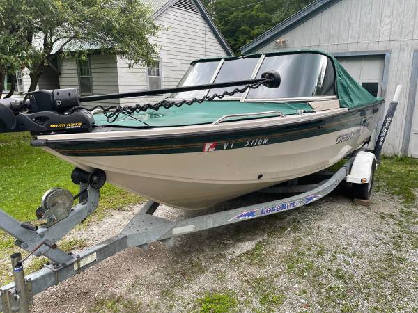 2001 Crestliner, Import USA — Foto 1
