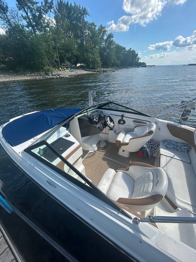 Sea Ray, Import USA — Foto 6 z 8