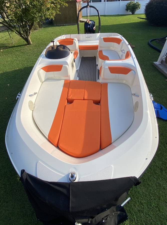 2020 Bayliner, Import USA — Foto 8 z 12