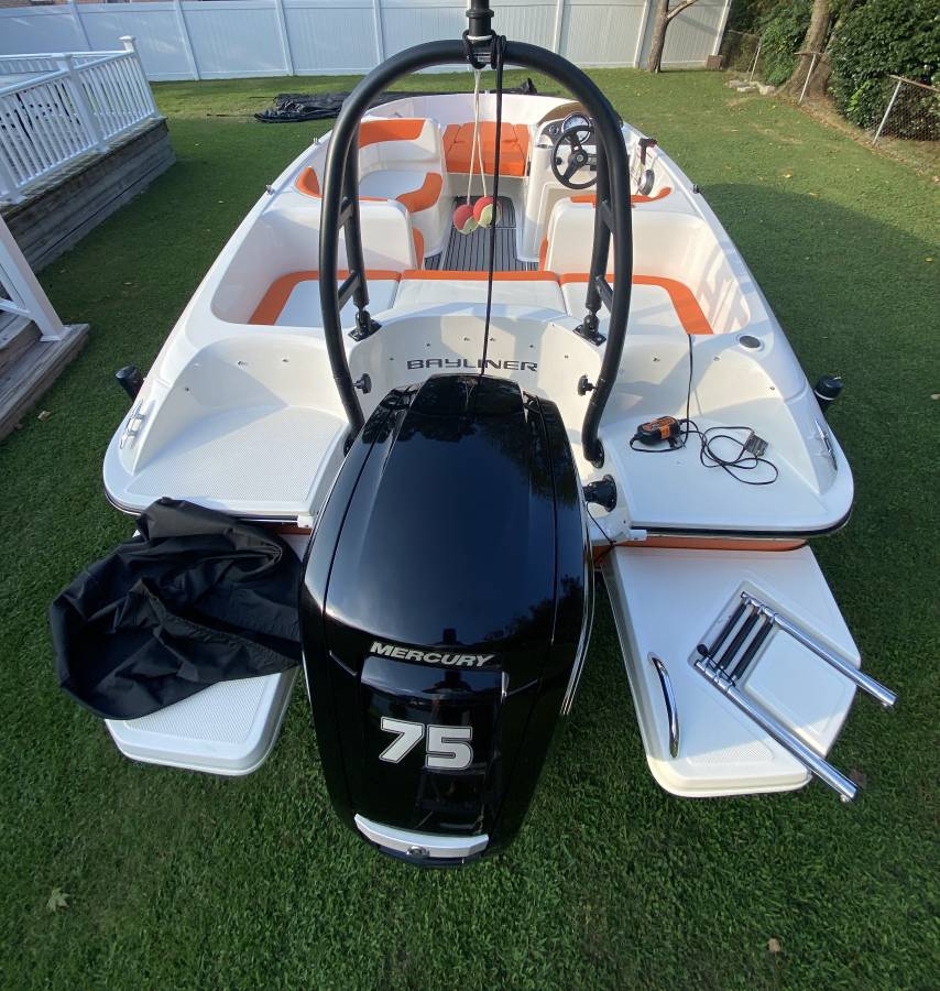 2020 Bayliner, Import USA — Foto 9 z 12