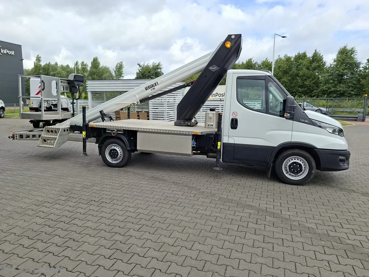 2024 Versalift V-200, 68 mth, Import Auf Lager in der EU — Foto 4 z 11
