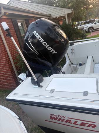 Boston Whaler, Import USA — Foto 6 z 9