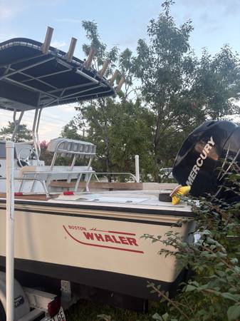 Boston Whaler, Import USA — Foto 9 z 9
