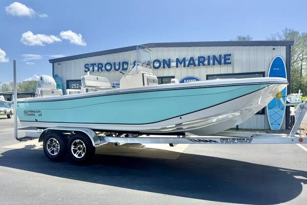 2026 Boston Whaler, Import USA — Foto 5 z 12