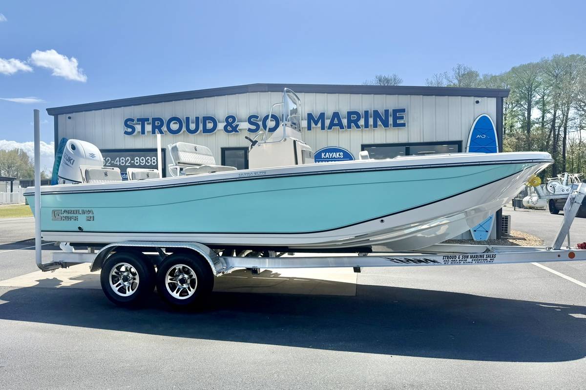 2026 Boston Whaler, Import USA — Foto 7 z 12